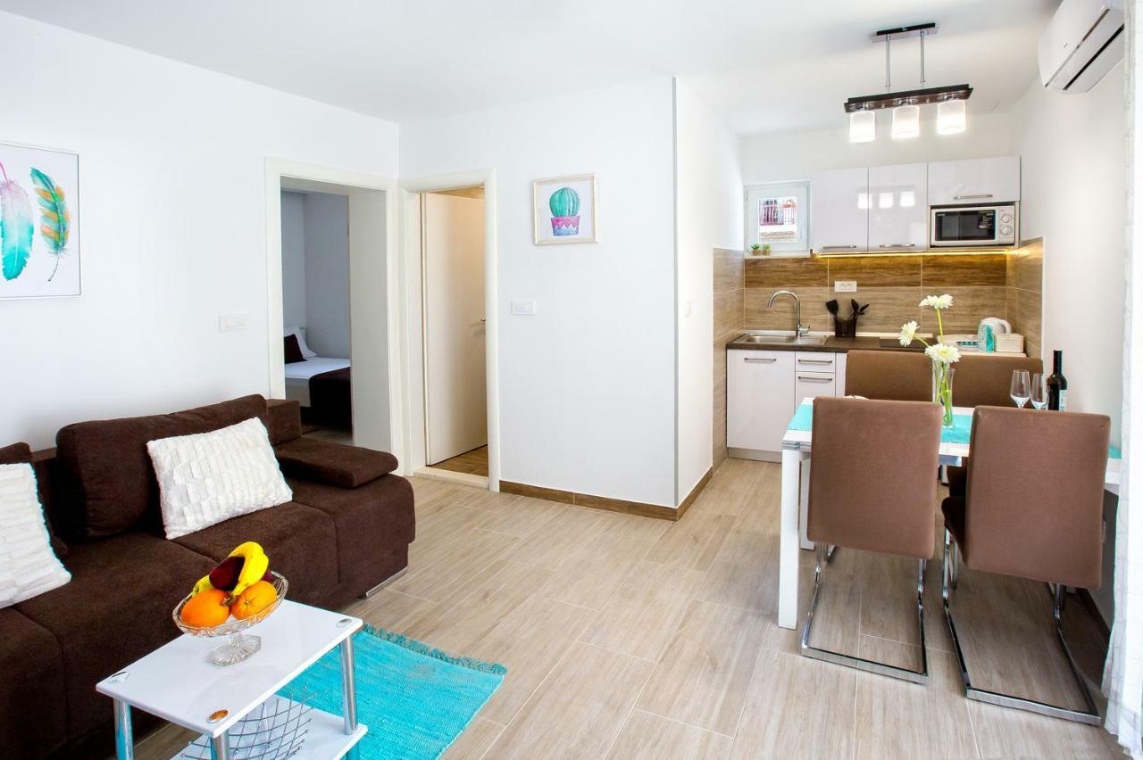 Apartment Nives In The City Center - Free Parking Сплит Экстерьер фото